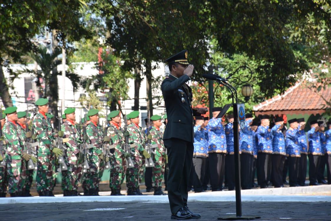 Korem 073/Makutarama Gelar Ziarah Nasional Peringati HUT ke-78 TNI